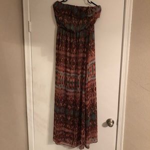 Sleeveless long dress